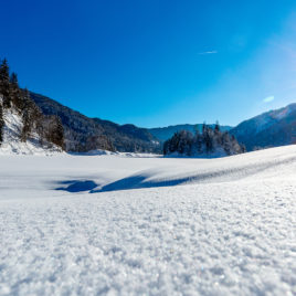 Winterlandschaft am Weitsee bei Reit im Winkl im Winter